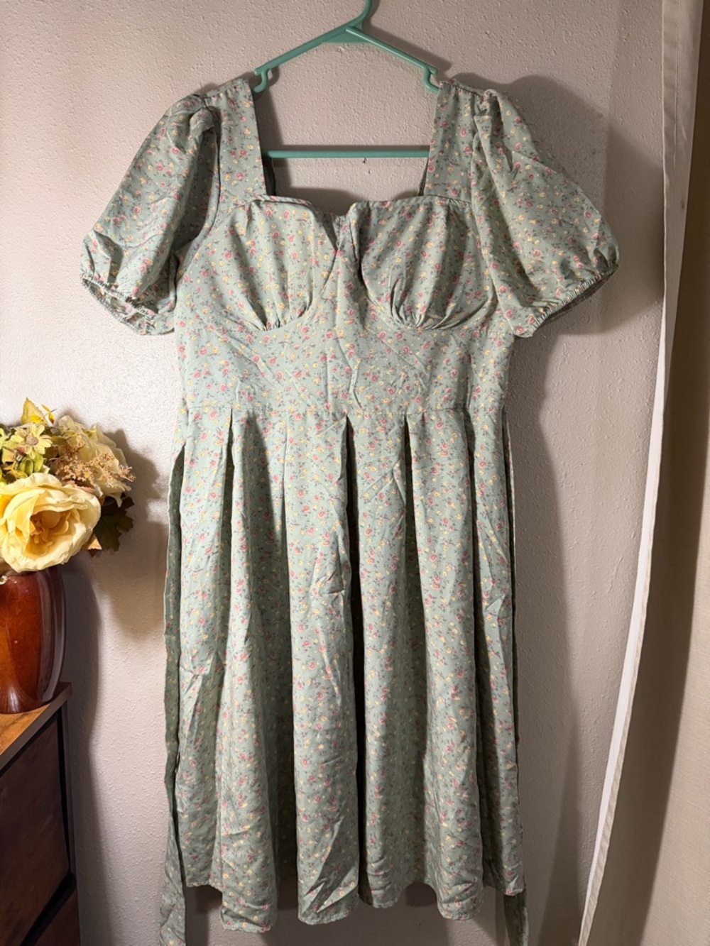 Women's Sage Floral Puff Sleeve Midi Dress